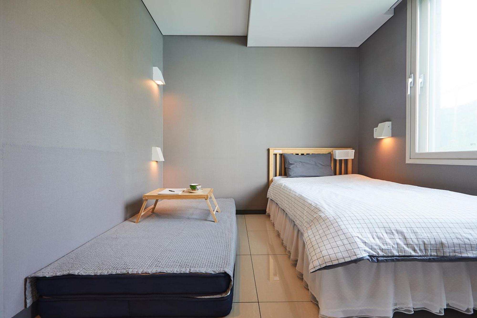 Red-Lighthouse Guest House Sokcho Quarto foto