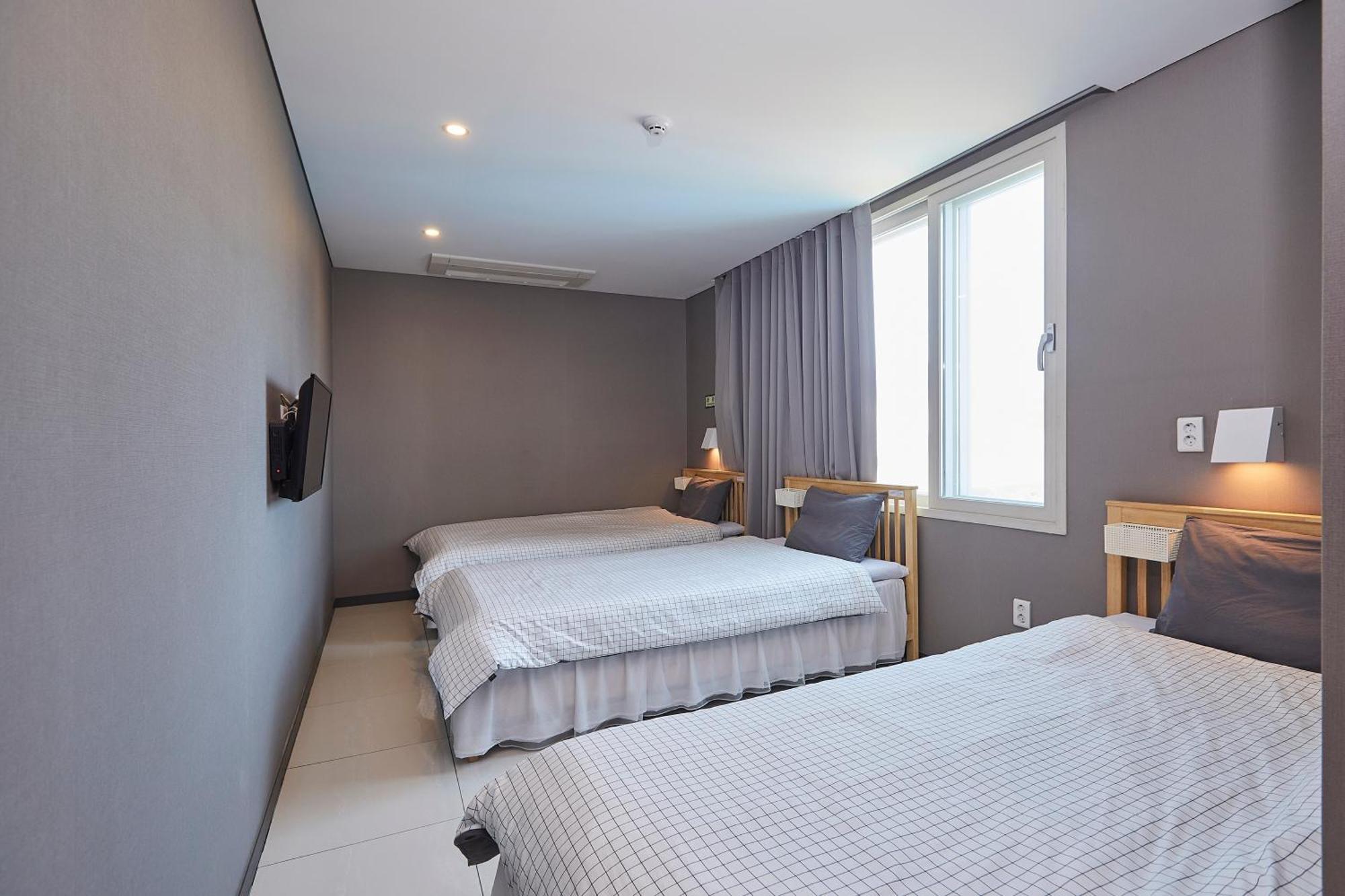 Red-Lighthouse Guest House Sokcho Quarto foto